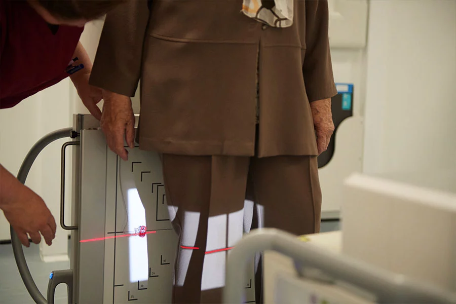 Woman getting a scan of her knee